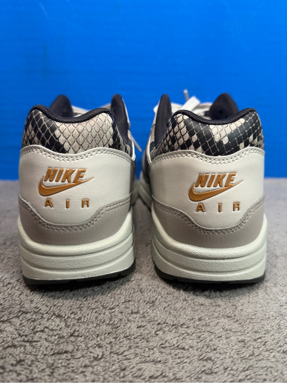 Nike air max 1
Womems
'Ore wood snake'
Nwot - Picture 6 of 14